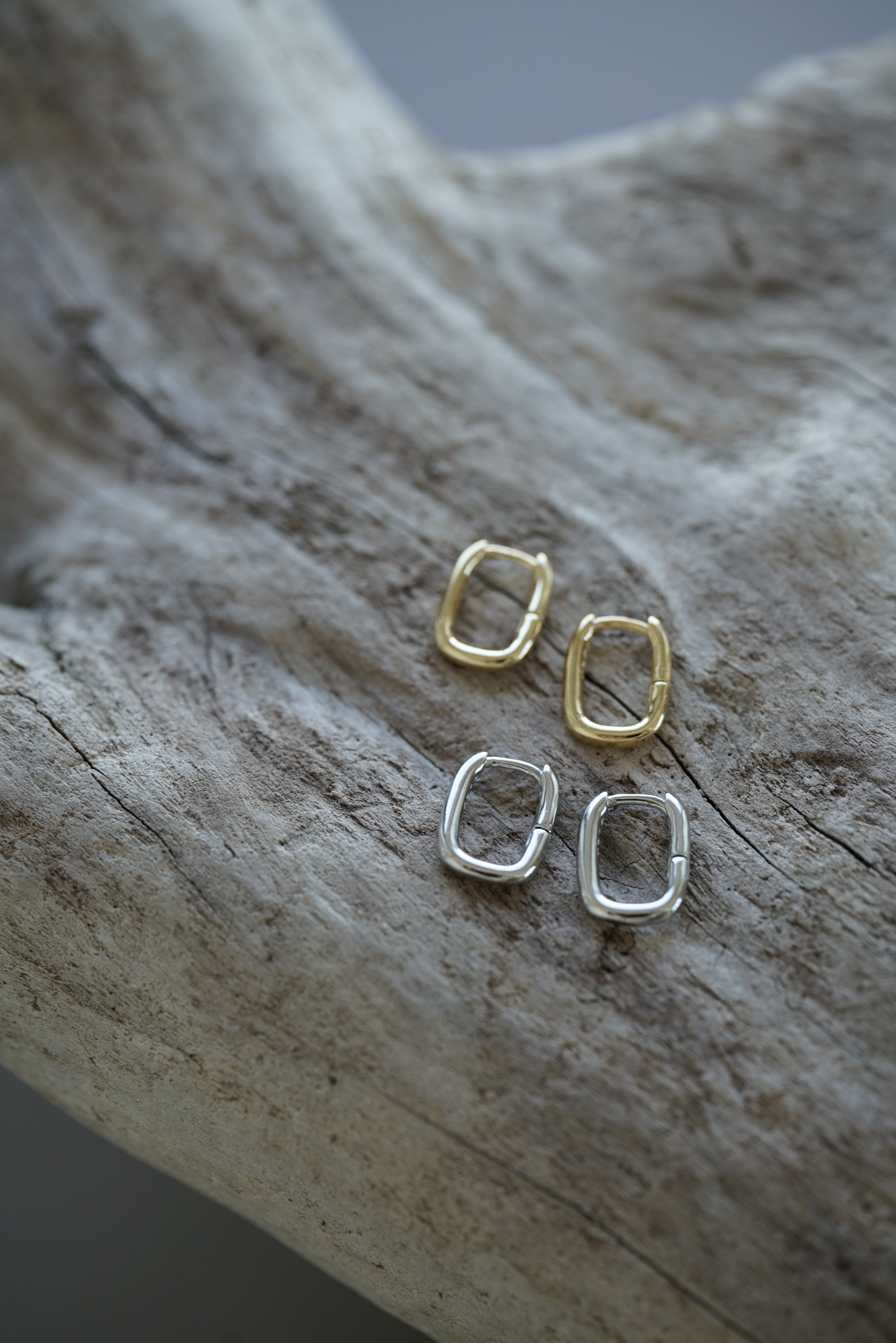 Mini square hoop pierce [GOLD/SILVER] – Mnort+